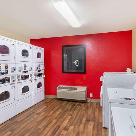 Suburban Studios Columbus Bradley Park Екстериор снимка