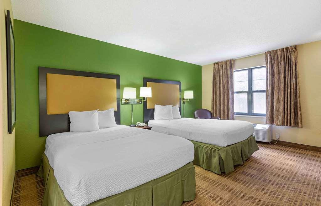 Suburban Studios Columbus Bradley Park Стая снимка