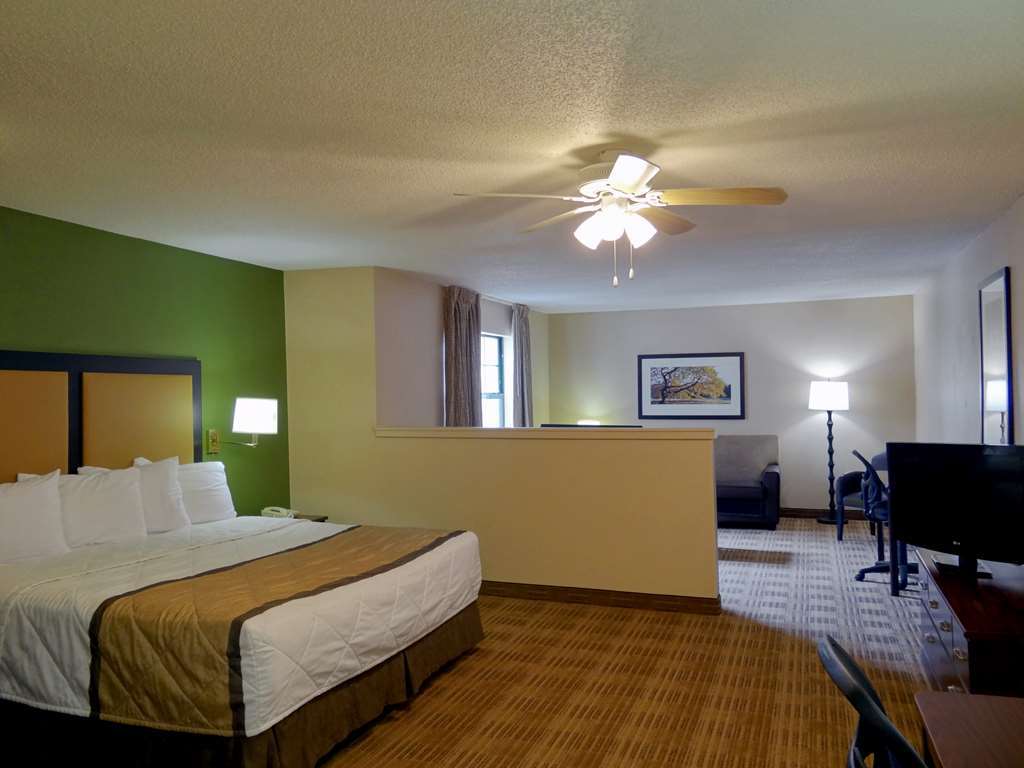 Suburban Studios Columbus Bradley Park Стая снимка