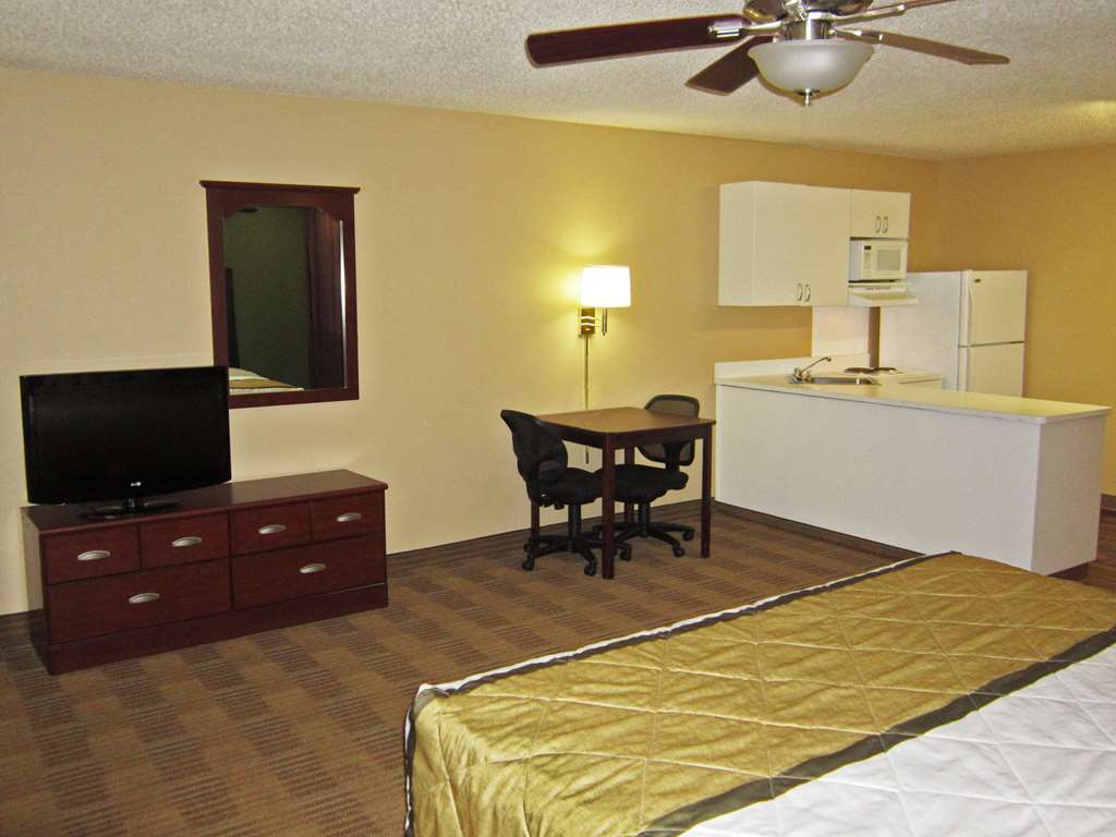 Suburban Studios Columbus Bradley Park Стая снимка